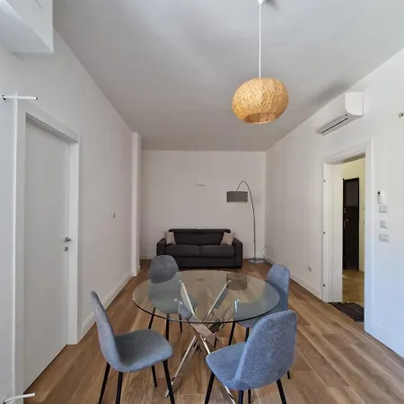 Ten Apartment * Bríndisi