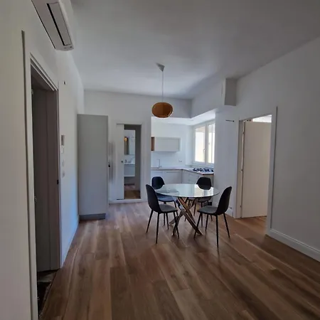 Ten Apartment Apartament *