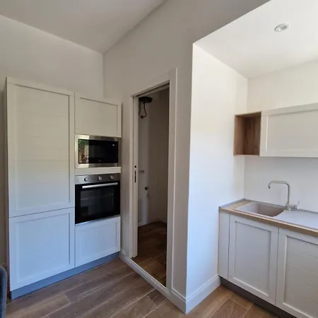 Ten Apartment Appartement